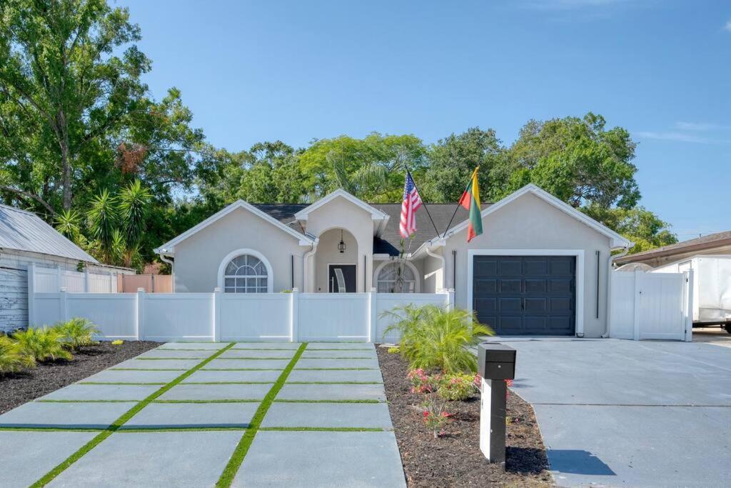 Luxury Style Townhome With Pool - 1 Miles To Bucs Stadium 탬파 외부 사진